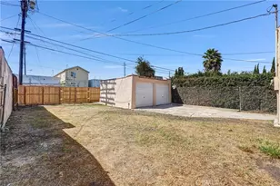 8943 S Hobart, Los Angeles, CA 90047 - Photo 24