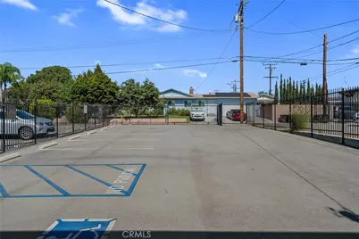 555 W Whittier Boulevard W, La Habra, CA 90631 - Photo 6