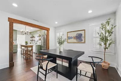 2111 S Bronson Ave, Los Angeles, CA 90018 - Photo 8