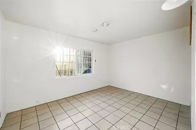 9430 Parmelee Avenue, Los Angeles, CA 90002 - Photo 10