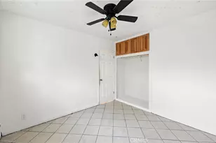 9430 Parmelee Ave, Los Angeles, CA 90002 - Photo 12