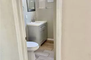 248 E 110th St, Los Angeles, CA 90061 - Photo 8