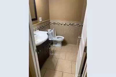 12494 Hickory Avenue, Victorville, CA 92395 - Photo 8
