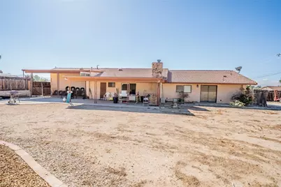 18080 Manitou Road, Apple Valley, CA 92307 - Photo 36