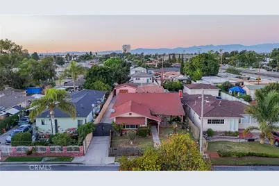 109 W Glencoe, Compton, CA 90220 - Photo 2