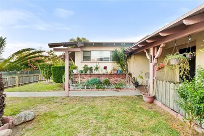109 W Glencoe, Compton, CA 90220 - Photo 4