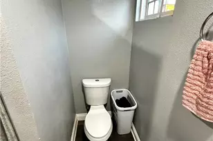 109 W Glencoe, Compton, CA 90220 - Photo 26