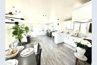 10816 Willowbrook, Los Angeles, CA 90059 - Photo 8