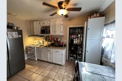 5643 E 6th, East Los Angeles, CA 90022 - Photo 2