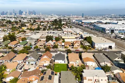 1646 E 41st, Los Angeles, CA 90011 - Photo 26