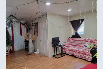 429 E 92nd, Los Angeles, CA 90003 - Photo 8