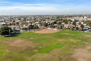 1626 W 60th Pl, Los Angeles, CA 90047 - Photo 24