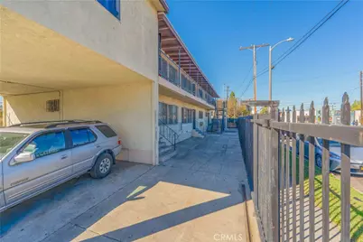 254 W 83rd, Los Angeles, CA 90003 - Photo 20