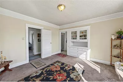 323 W 60th, Los Angeles, CA 90003 - Photo 8