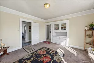 323 W 60th, Los Angeles, CA 90003 - Photo 8