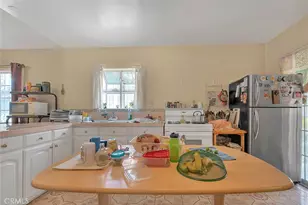 552 W 108th St, Los Angeles, CA 90044 - Photo 16