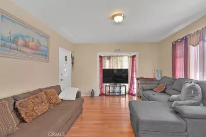552 W 108th Street, Los Angeles, CA 90044 - Photo 24