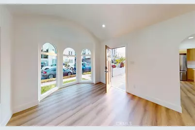 4380 W 28th Street, Los Angeles, CA 90018 - Photo 6