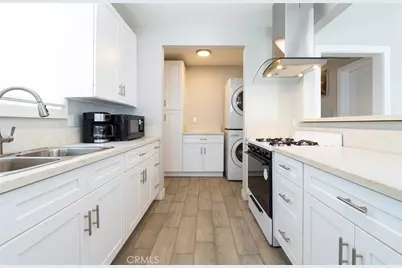 1241 W 89th St, Los Angeles, CA 90044 - Photo 12
