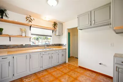 979 N Gardena, Rialto, CA 92376 - Photo 8