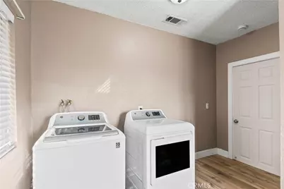 385 E. 17th St., San Bernardino, CA 92404 - Photo 18