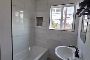 230 N Hoover, Los Angeles, CA 90004 - Photo 10