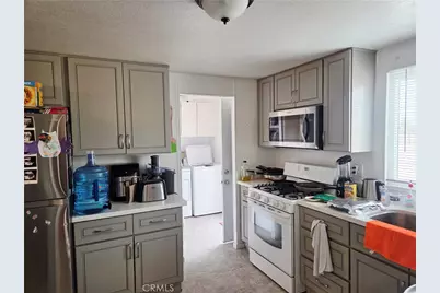 10375 Lilac, Oak Hills, CA 92344 - Photo 12