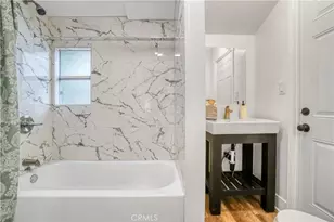 710 W 49th Pl, Los Angeles, CA 90037 - Photo 24