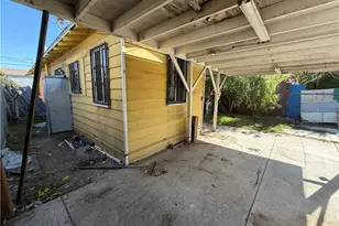 8511 Maie, Los Angeles, CA 90001 - Photo 16