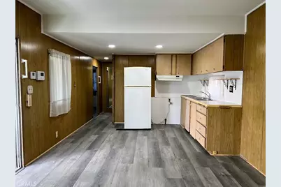 9235 Artesia Blvd #5, Bellflower, CA 90706 - Photo 6