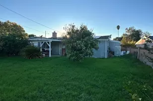 27220 Marchland, Canyon Country, CA 91351 - Photo 4