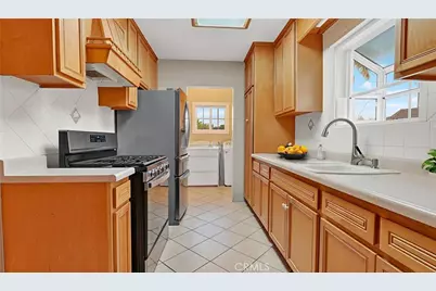 581 Kern Street, La Habra, CA 90631 - Photo 12
