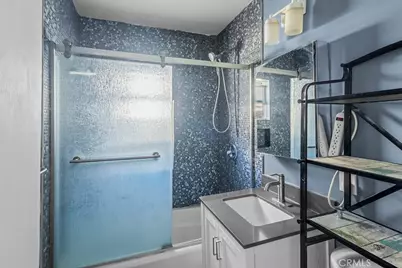 8241 Alix, Los Angeles, CA 90001 - Photo 20