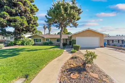 2066 Royalty, Pomona, CA 91767 - Photo 2