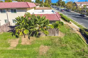 12243 Orchid Ln, Moreno Valley, CA 92557 - Photo 16