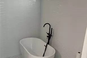 2715 Petaluma Ave, Long Beach, CA 90815 - Photo 10