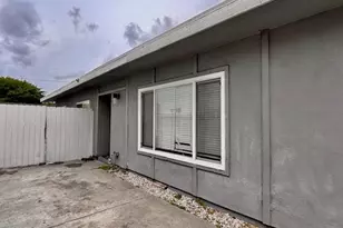 10347 Kalmia St, Los Angeles, CA 90002 - Photo 4