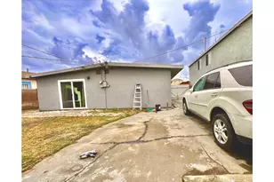 10347 Kalmia St, Los Angeles, CA 90002 - Photo 32