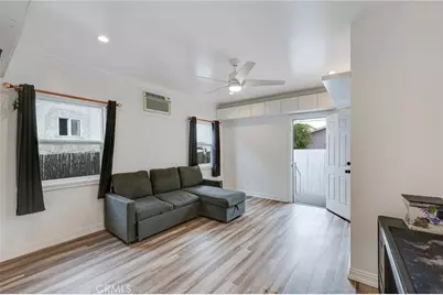 8023 Hooper Ave, Los Angeles, CA 90001 - Photo 22