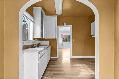 2112 S Burnside Avenue, Los Angeles, CA 90016 - Photo 10