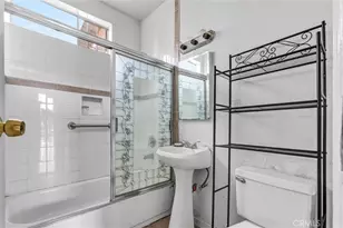 2112 S Burnside Ave, Los Angeles, CA 90016 - Photo 6