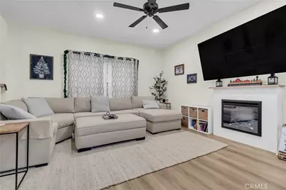 325 E Chapman #B, Placentia, CA 92870 - Photo 2