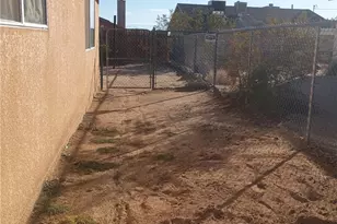 6225 Mariposa, 29 Palms MCB, CA 92277 - Photo 8
