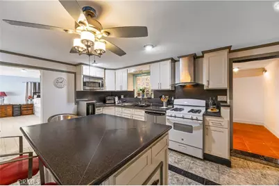 26327 Athena, Harbor City, CA 90710 - Photo 22