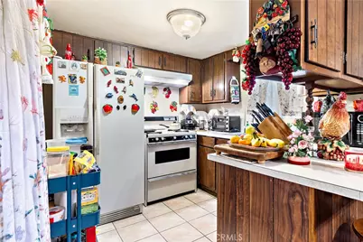 15352 Downey, Paramount, CA 90723 - Photo 10