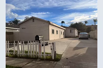 1240 E Street, Corona, CA 92882 - Photo 1