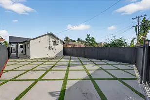 11113 1/2 S Budlong Ave, Los Angeles, CA 90044 - Photo 8