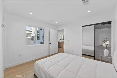 11113 1/2 S Budlong Avenue, Los Angeles, CA 90044 - Photo 28