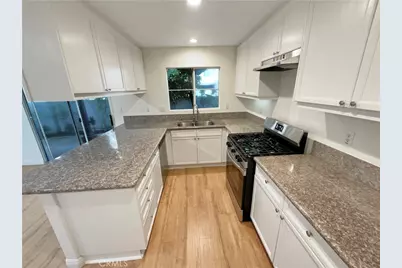 3247 Garden, Hawthorne, CA 90250 - Photo 6