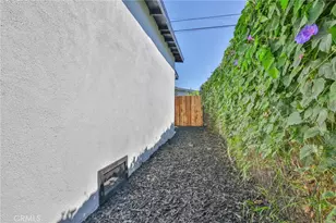 10955 S Spring St, Los Angeles, CA 90061 - Photo 26